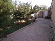 Satılır 3 otaqlı 120 m2 həyət evi Əmircan