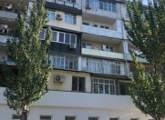 Satılır 2 otaqlı 70 m2 köhnə tikili Nəsimi r.