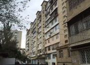 Satılır 5 otaqlı 120 m2 köhnə tikili 6 mkr