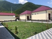 İcarəyə verilir 3 otaqlı 100 m2 həyət evi Qax