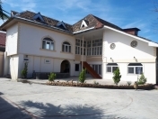 İcarəyə verilir 3 otaqlı 150 m2 həyət evi Şəki