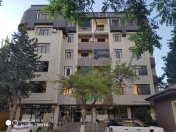 Satılır 4 otaqlı 120 m2 yeni tikili Əhmədli m.
