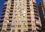 Satılır 3 otaqlı 130 m2 yeni tikili Gənclik m.