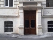 Satılır 2 otaqlı 65 m2 köhnə tikili Sahil m.