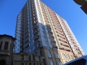 İcarəyə verilir 3 otaqlı 136 m2 yeni tikili Gənclik m.