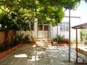 Satılır 4 otaqlı 130 m2 həyət evi Hövsan