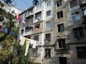 Satılır 2 otaqlı 52 m2 köhnə tikili 5 mkr