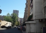 Satılır 5 otaqlı 110 m2 köhnə tikili Sərhədçi İdman kompleksi