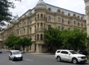 İcarəyə verilir 3 otaqlı 300 m2 obyekt Hyatt Regency