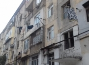 Satılır 2 otaqlı 56 m2 köhnə tikili 5 mkr
