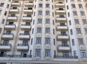 Satılır 3 otaqlı 155 m2 yeni tikili 28 May m.