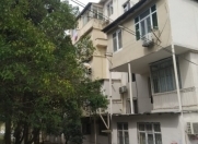 Satılır 2 otaqlı 50 m2 köhnə tikili 1 mkr