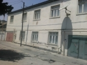 Satılır 9 otaqlı 386 m2 həyət evi 6 mkr