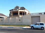 Satılır 8 otaqlı 270 m2 bağ evi Novxanı