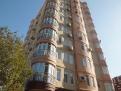 Satılır 4 otaqlı 160 m2 yeni tikili Gənclik m.