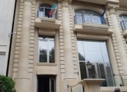 Satılır 12 otaqlı 550 m2 obyekt Axundov bağı