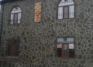 İcarəyə verilir 5 otaqlı 250 m2 həyət evi Qəbələ