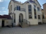 Satılır 3 otaqlı 277 m2 villa Sulutəpə