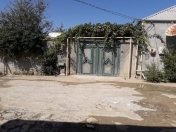 Satılır 4 otaqlı 300 m2 həyət evi Ramana