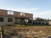 Satılır 14 otaqlı 550 m2 bağ evi Novxanı