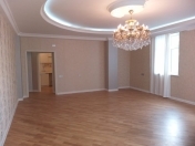 Satılır 3 otaqlı 130 m2 yeni tikili Ayna Sultanova heykəli