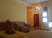 İcarəyə verilir 3 otaqlı 130 m2 yeni tikili Bakıxanov