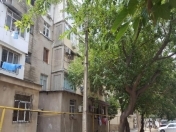 Satılır 2 otaqlı 54 m2 köhnə tikili Avropa otel