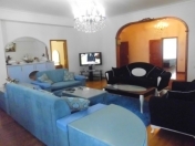 İcarəyə verilir 4 otaqlı 168 m2 yeni tikili Nizami m.