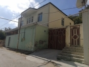 Satılır 7 otaqlı 300 m2 həyət evi Qaraçuxur