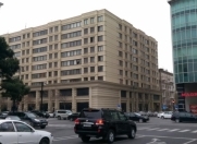 İcarəyə verilir 3 otaqlı 90 m2 köhnə tikili İçəri Şəhər m.