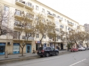 Satılır 2 otaqlı 50 m2 köhnə tikili 28 May m.