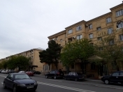 Satılır 3 otaqlı 74 m2 köhnə tikili Atatürk parkı