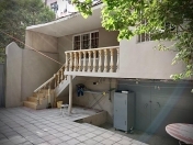 Satılır 3 otaqlı 120 m2 köhnə tikili 9 mkr
