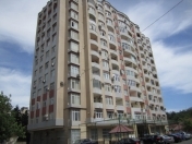 Satılır 3 otaqlı 136 m2 yeni tikili 28 May m.