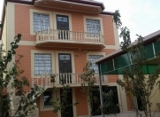 Satılır 5 otaqlı 300 m2 həyət evi Qaraçuxur