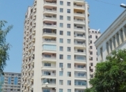 İcarəyə verilir 4 otaqlı 209 m2 yeni tikili 28 May m.