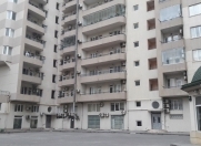 Satılır 3 otaqlı 136 m2 yeni tikili 28 May m.