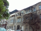 Satılır 3 otaqlı 100 m2 köhnə tikili Sahil m.