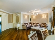 Satılır 4 otaqlı 190 m2 yeni tikili Gənclik m.