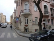 İcarəyə verilir 2 otaqlı 50 m2 obyekt İçəri Şəhər m.