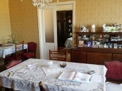 Satılır 5 otaqlı 195 m2 köhnə tikili Dövlət İdarəçilik Akademiyası