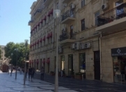 Satılır 2 otaqlı 73 m2 köhnə tikili Fontanlar bağı