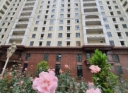 Satılır 2 otaqlı 86 m2 yeni tikili Elmlər Akademiyası m.