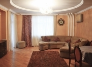 İcarəyə verilir 3 otaqlı 100 m2 yeni tikili Nərimanov heykəli