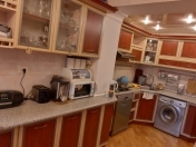 Satılır 2 otaqlı 85 m2 köhnə tikili Hüseyn Cavid parkı