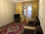 Satılır 4 otaqlı 105 m2 köhnə tikili 8 mkr