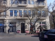 İcarəyə verilir 4 otaqlı 170 m2 ofis Nizami m.