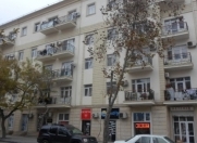 Satılır 1 otaqlı 35 m2 köhnə tikili Neftçilər m.