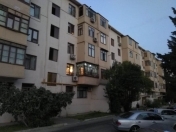 Satılır 3 otaqlı 70 m2 köhnə tikili Gənclik m.