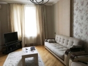 İcarəyə verilir 2 otaqlı 75 m2 yeni tikili Nizami m.